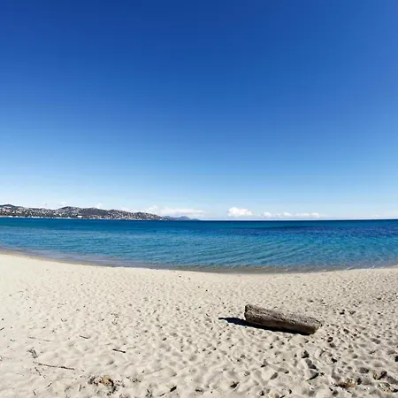 2 Bedroom - Terrace Near Saint-tropez - Happy * Sainte-Maxime