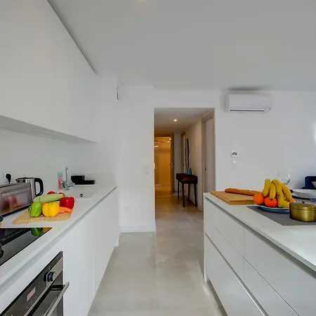 2 Bedroom - Terrace Near Saint-tropez - Happy * Sainte-Maxime